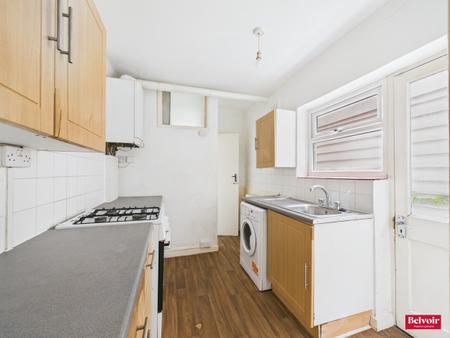 2 bedroom Terraced House for sale in Navigation Road, Chelmsford, Essex, CM2