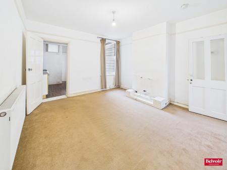 2 bedroom Terraced House for sale in Navigation Road, Chelmsford, Essex, CM2