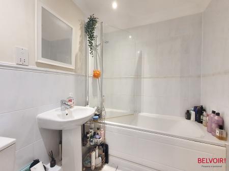 2 bedroom Apartment for sale in Brookbank Close, Cheltenham, GL50