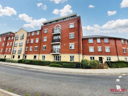 2 bedroom Apartment for sale in Brookbank Close, Cheltenham, GL50