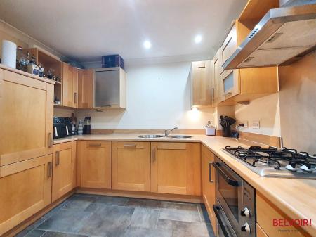 2 bedroom Apartment for sale in Brookbank Close, Cheltenham, GL50