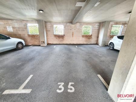 2 bedroom Apartment for sale in Brookbank Close, Cheltenham, GL50