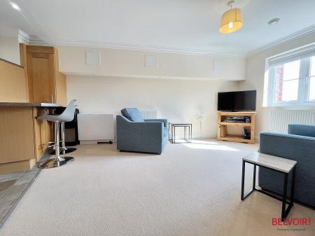 2 bedroom Apartment for sale in Brookbank Close, Cheltenham, GL50