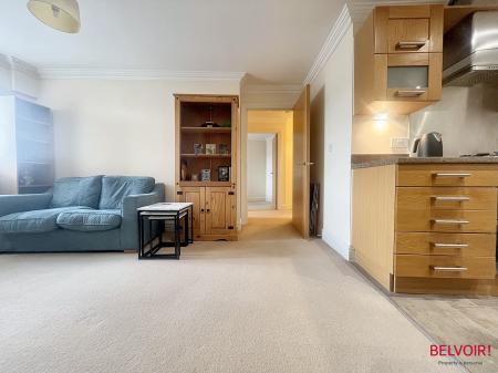 2 bedroom Apartment for sale in Brookbank Close, Cheltenham, GL50