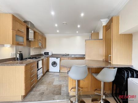 2 bedroom Apartment for sale in Brookbank Close, Cheltenham, GL50