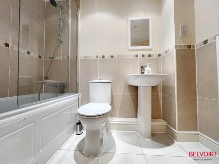 2 bedroom Apartment for sale in Brookbank Close, Cheltenham, GL50