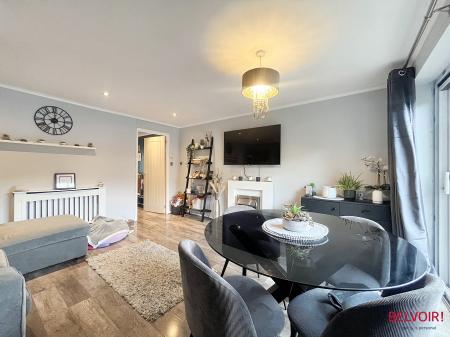 2 bedroom End of terrace house for sale in Hazledean Road, Cheltenham, GL51