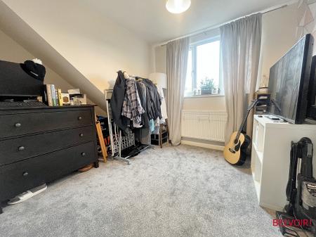 2 bedroom End of terrace house for sale in Hazledean Road, Cheltenham, GL51