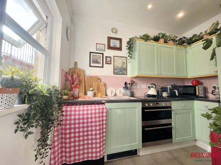 1 bedroom Apartment for sale in Pittville Circus Road, Cheltenham, GL52