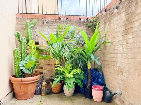 1 bedroom Apartment for sale in Pittville Circus Road, Cheltenham, GL52