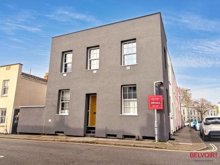 Portland Place, Pittville, Cheltenham, GL52