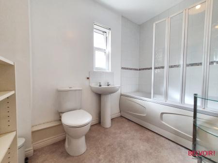 1 bedroom Apartment for sale in Redmarley Road, Cheltenham, GL52
