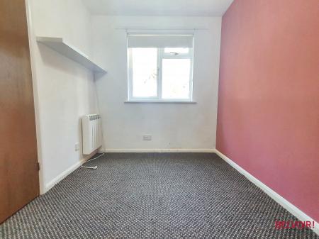 2 bedroom Apartment for sale in St Peters Close, Cheltenham, GL51