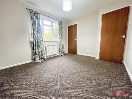 2 bedroom Apartment for sale in St Peters Close, Cheltenham, GL51