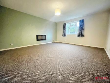 2 bedroom Apartment for sale in St Peters Close, Cheltenham, GL51