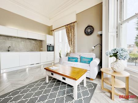 2 bedroom Apartment for sale in The Park, Cheltenham, GL50