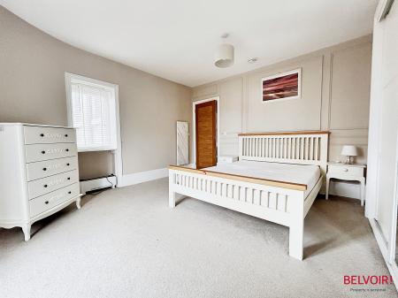2 bedroom Apartment for sale in The Park, Cheltenham, GL50