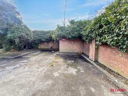 1 bedroom Studio flat for sale in Tom Price Close, Cheltenham, GL52