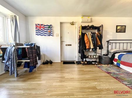 1 bedroom Studio flat for sale in Tom Price Close, Cheltenham, GL52