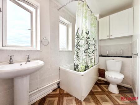 1 bedroom Studio flat for sale in Tom Price Close, Cheltenham, GL52