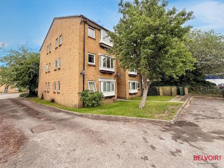 1 bedroom Studio flat for sale in Tom Price Close, Cheltenham, GL52