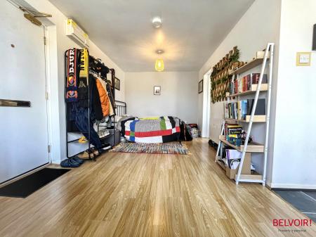 1 bedroom Studio flat for sale in Tom Price Close, Cheltenham, GL52