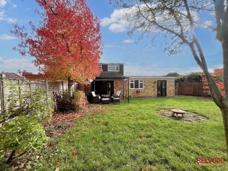 5 bedroom Semi-detached house for sale in Turkdean Road, Benhall, Cheltenham, GL51