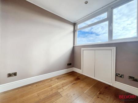 5 bedroom Semi-detached house for sale in Turkdean Road, Benhall, Cheltenham, GL51