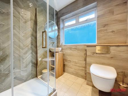 5 bedroom Semi-detached house for sale in Turkdean Road, Benhall, Cheltenham, GL51