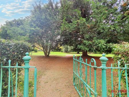 1 bedroom Apartment for sale in Wellington Square, Cheltenham, GL50