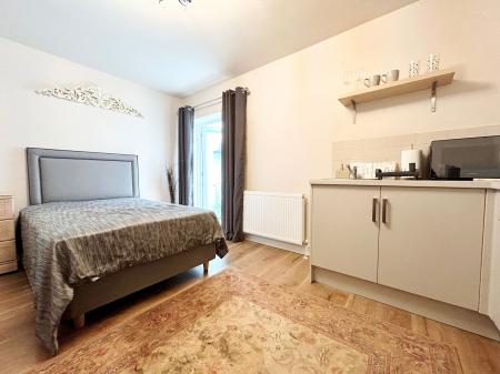 0 bedroom Studio flat to let in High Street, Cheltenham, GL50