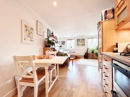 1 bedroom Apartment for sale in 2 Brookbank Close, Cheltenham, GL50