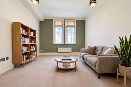 1 bedroom Apartment for sale in St Georges Place, Cheltenham, GL50