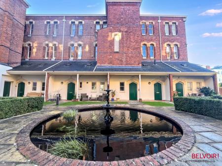 1 bedroom Apartment for sale in St Georges Place, Cheltenham, GL50