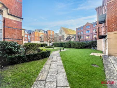 1 bedroom Apartment for sale in St Georges Place, Cheltenham, GL50