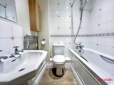 1 bedroom Apartment for sale in St Georges Place, Cheltenham, GL50