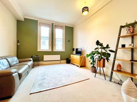 1 bedroom Apartment for sale in St Georges Place, Cheltenham, GL50