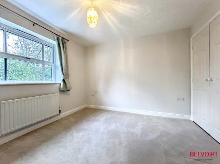 4 bedroom Detached house to let in Grace Gardens, Cheltenham, GL51