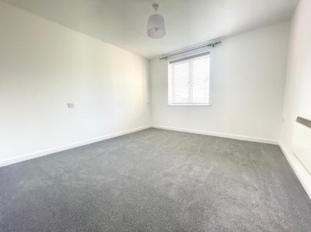 2 bedroom Apartment to let in Lloyd Close, Cheltenham, GL51