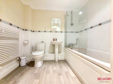 2 bedroom Apartment for sale in Brookbank Close, Cheltenham, GL50