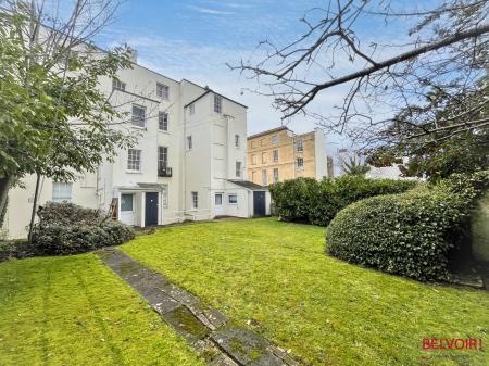 1 bedroom Apartment for sale in Berkeley Place, Cheltenham, GL52