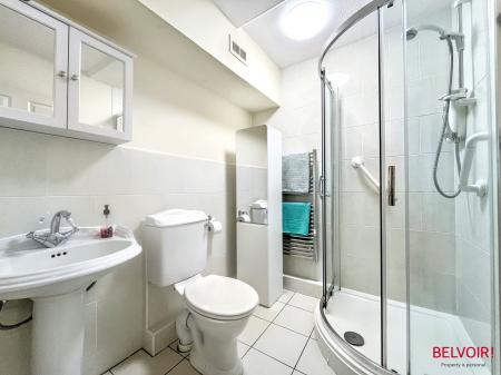 3 bedroom Apartment for sale in Evesham Road, Pittville, Cheltenham, GL52