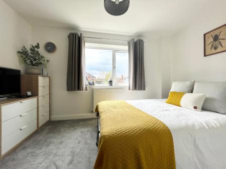 3 bedroom Semi-detached house for sale in Newdawn Place, Cheltenham, GL51