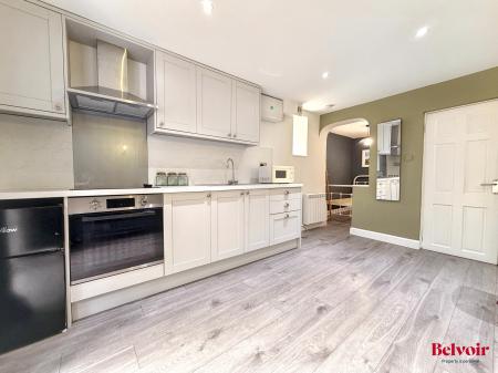 1 bedroom Apartment for sale in Malvern Place, Lansdown, Cheltenham, GL50