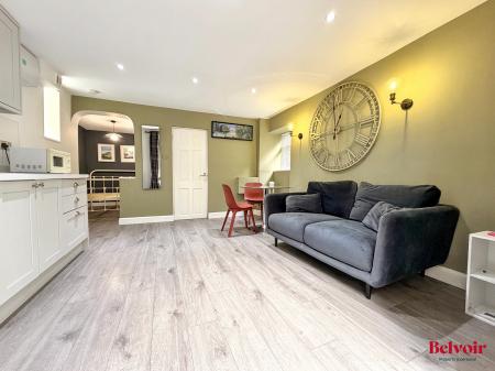 1 bedroom Apartment for sale in Malvern Place, Lansdown, Cheltenham, GL50