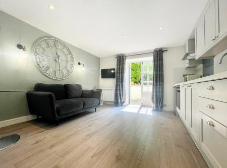 1 bedroom Apartment for sale in Malvern Place, Lansdown, Cheltenham, GL50