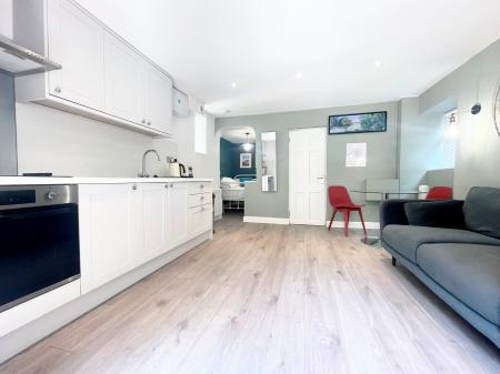 1 bedroom Apartment for sale in Malvern Place, Lansdown, Cheltenham, GL50