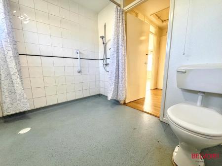 2 bedroom Semi-detached bungalow for sale in Selkirk Gardens, Cheltenham, GL52