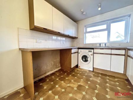 2 bedroom Semi-detached bungalow for sale in Selkirk Gardens, Cheltenham, GL52