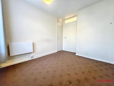 2 bedroom Semi-detached bungalow for sale in Selkirk Gardens, Cheltenham, GL52